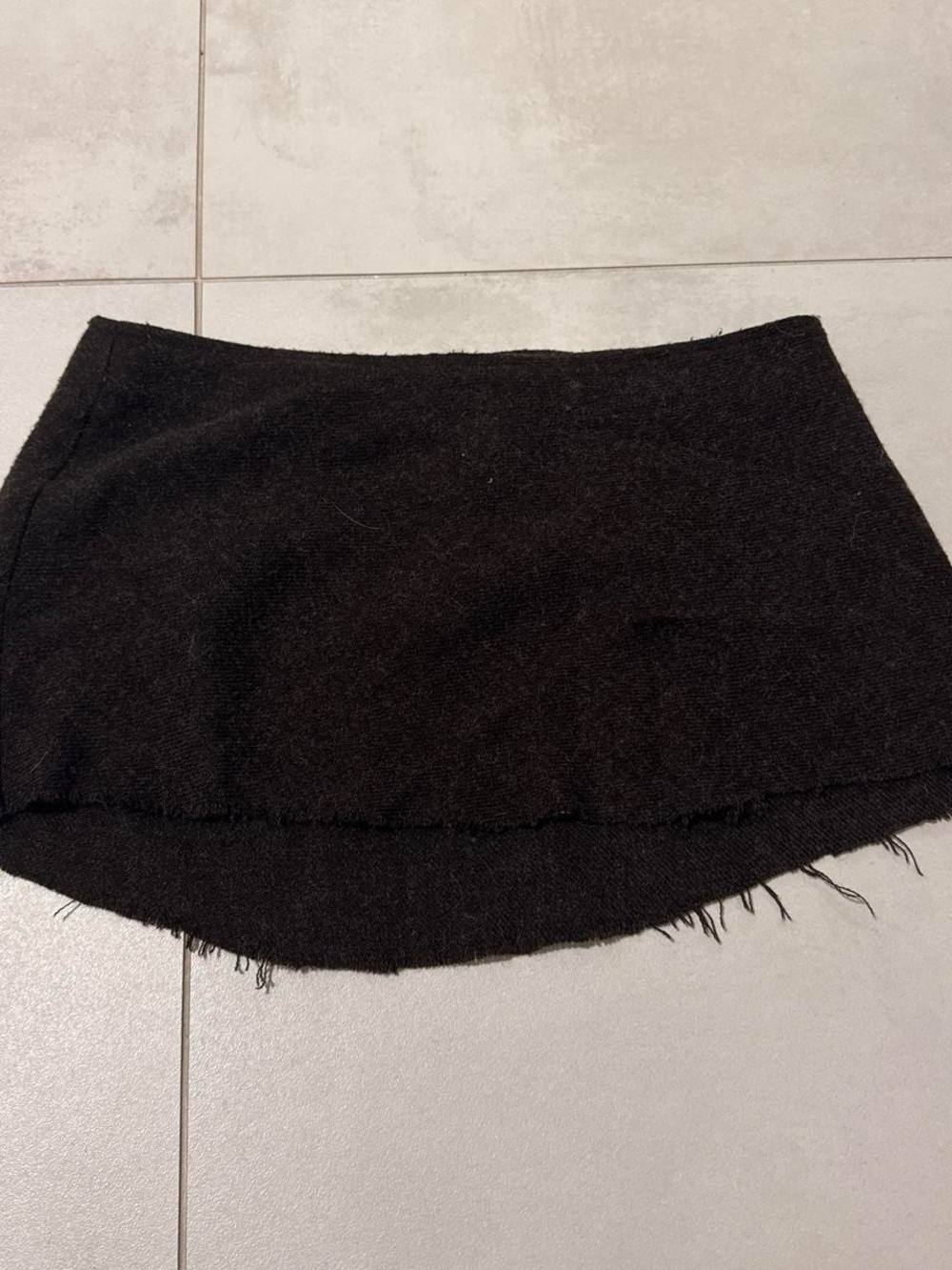 XOXO Black Raw-Hem Mini Skirt